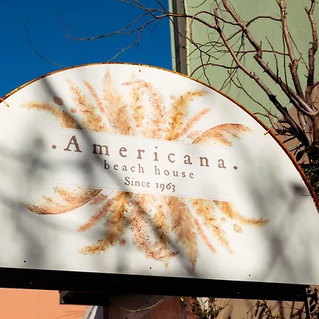 Americana House Bed and breakfast Rímini