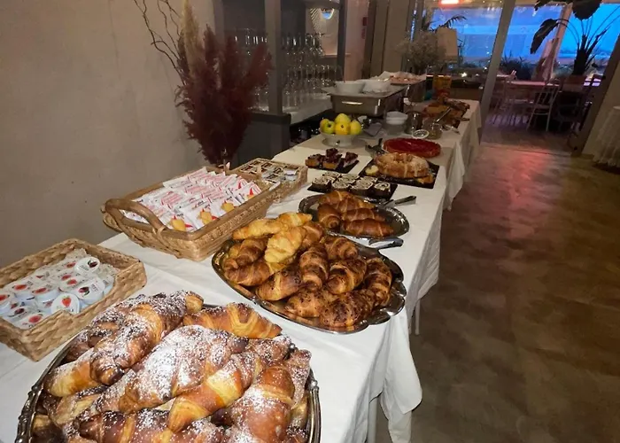 Americana House לינה וארוחת בוקר