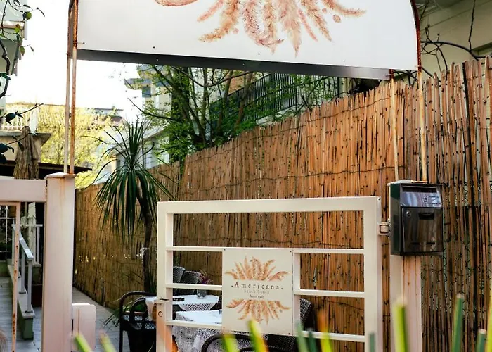 לינה וארוחת בוקר Americana House רימיני