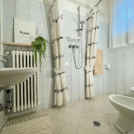 Bed & Breakfast Americana House 3*