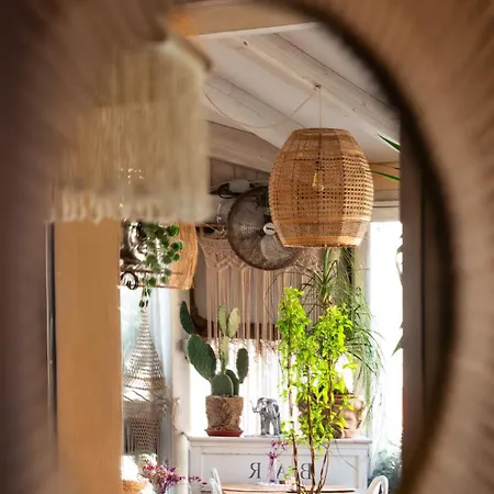 Oda ve Kahvaltı Americana House